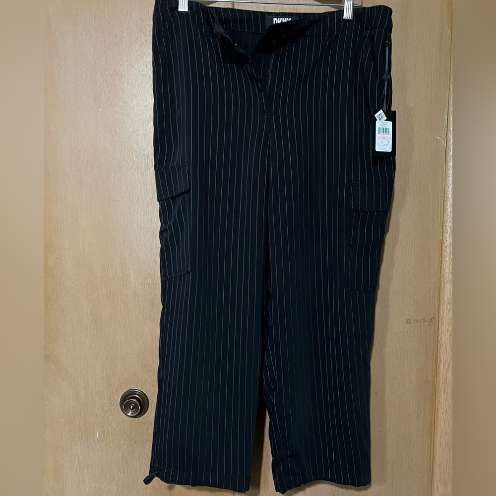 DKNY Pinstripe Cargo Capri Pants Size 10